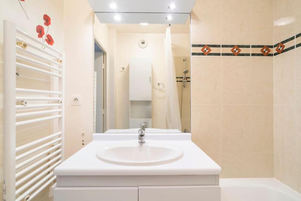 Appartement avec Jardin et Terrasse près de Paris Mantes-la-Jolie Esterno foto